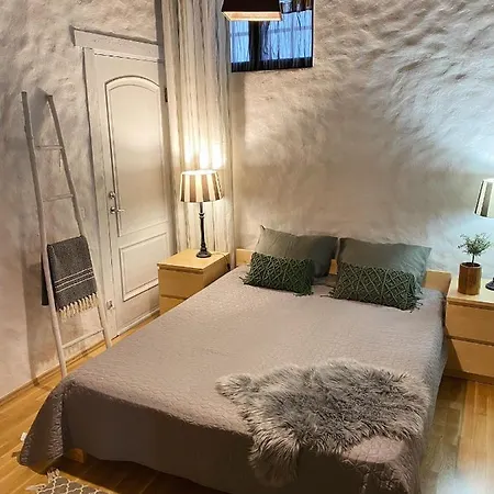 Apartment Kolme Venna Parnu